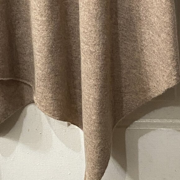 Neiman Marcus Cashmere Sz M Beige Tunic Sweater 3/4 Sleeve Asymmetrical Hem - Picture 4 of 11